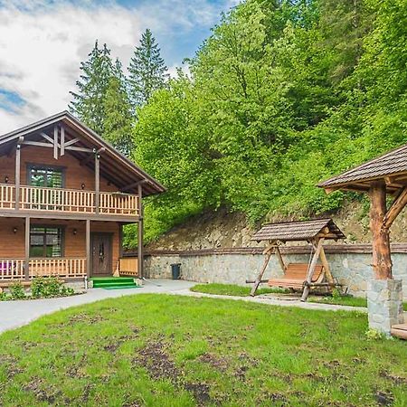 Karpatska Oselia Villa เวอร์คอฟเวอนา ภายนอก รูปภาพ