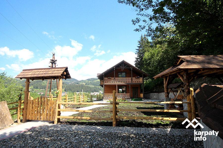 Karpatska Oselia Villa เวอร์คอฟเวอนา ภายนอก รูปภาพ